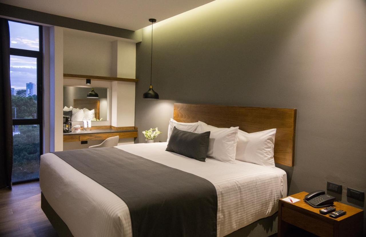 Hotel Gumont Guadalajara Lopez Mateos - Minerva Exteriér fotografie