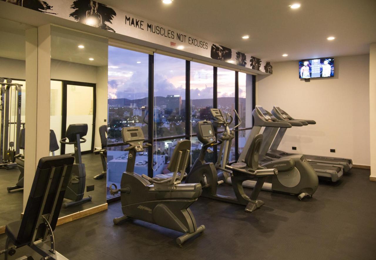 Hotel Gumont Guadalajara Lopez Mateos - Minerva Exteriér fotografie